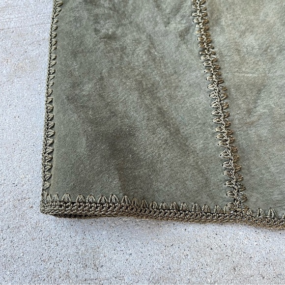 Vintage label Green 100% suede Leather midi length skirt ethereal size 16 - Picture 2 of 6